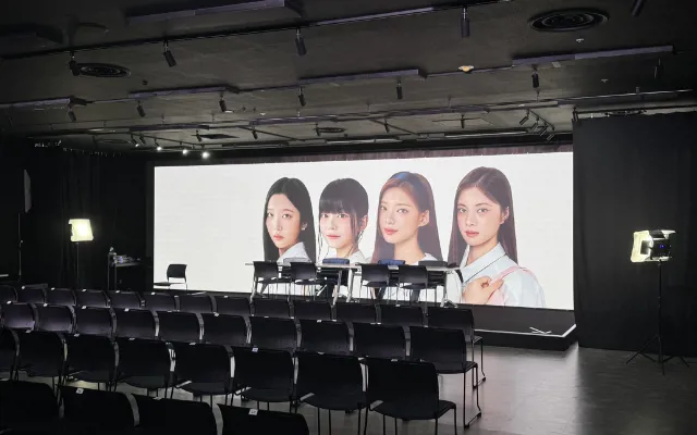 cosmosy 1st　EP『the a(e)nd』 日本限定特典イベント